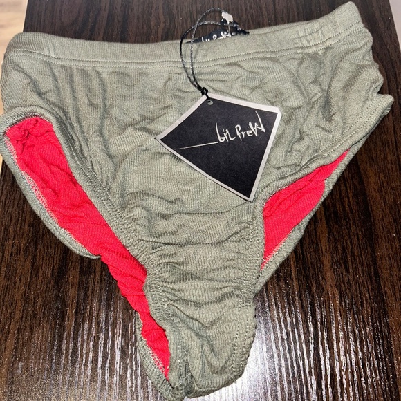 Two Piece Bathing Suit, Size M - Picture 3 of 6